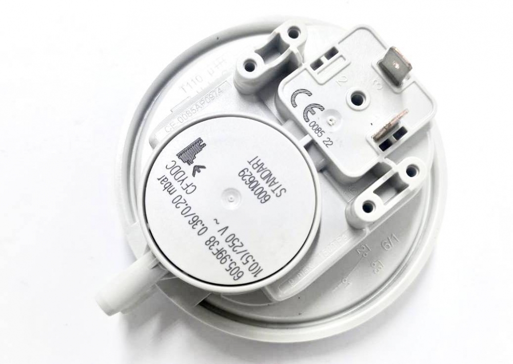                 ���������������� ���� �������� Buderus  74/64 Pa uo72-24/24k_gaz 6000 w-24c/24h (87186456530)  
